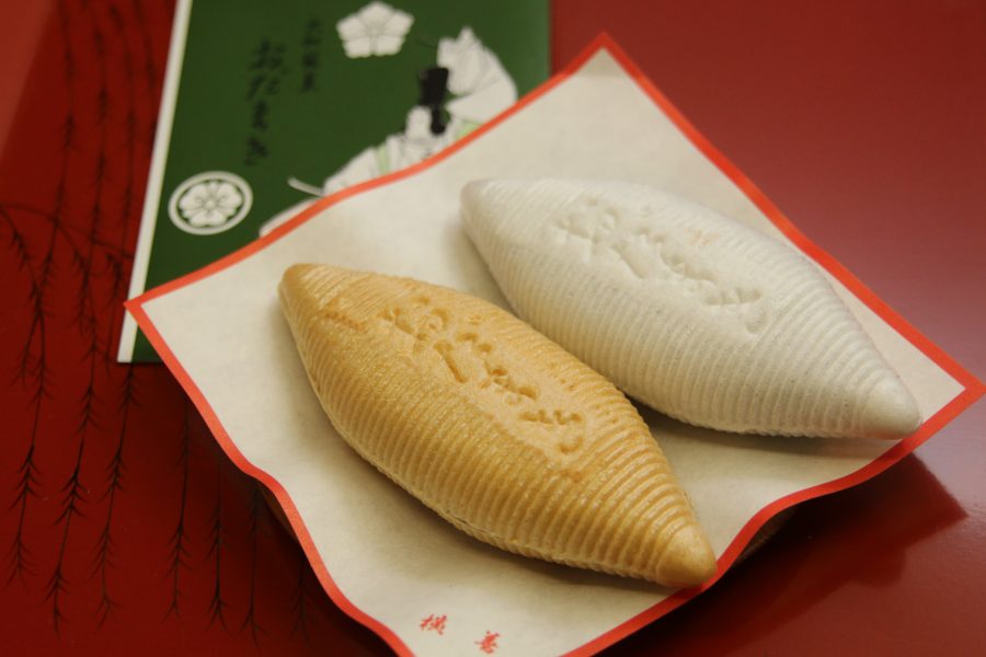 大和高田を代表する銘菓の一つ、「おだまき最中」